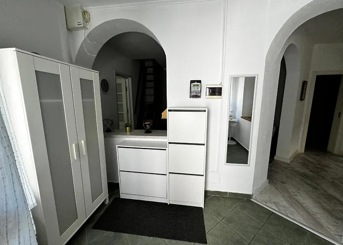 Casa Aron
